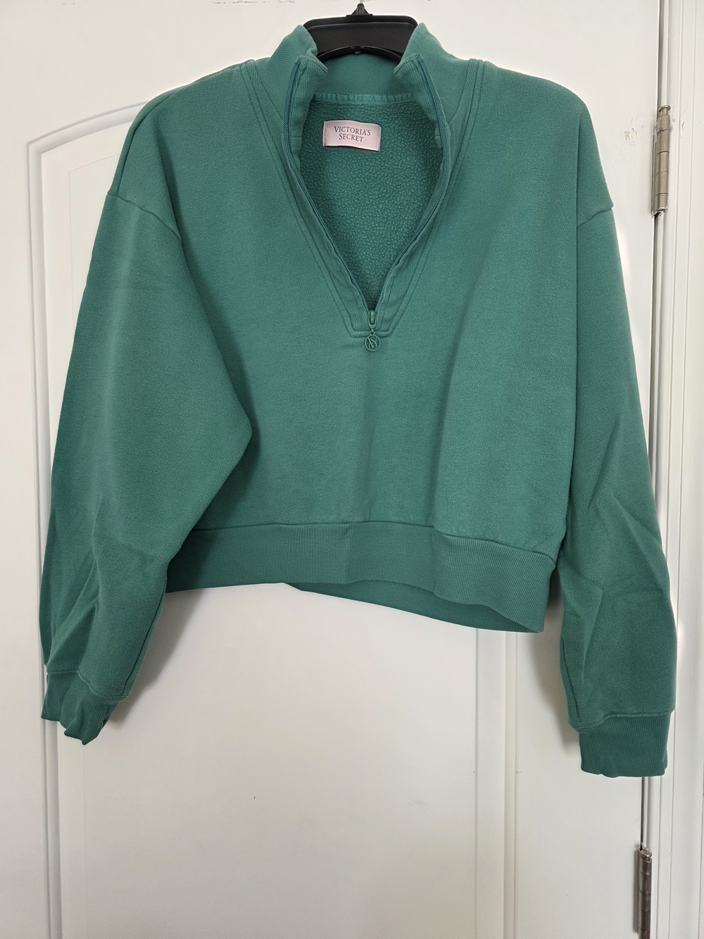 Victoria's Secret Teal Half-Zip Pullover and Jogger Set - Picture 3 of 8